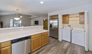 Photo #6: 6101515 Listing 