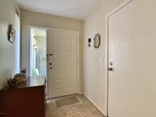 Photo #2: 6101539 Listing