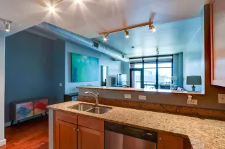 Photo #4: 6101619 Listing