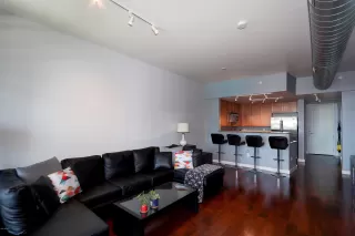 Photo #6: 6101619 Listing