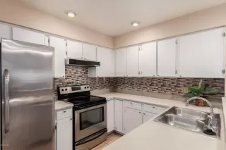 Photo #6: 6101661 Listing