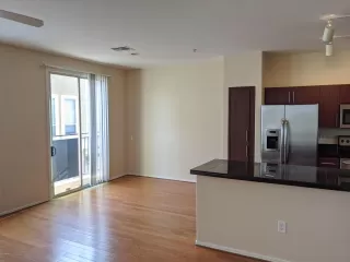 Photo #5: 6101877 Listing