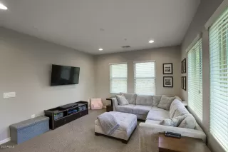 Photo #2: 6101895 Listing 