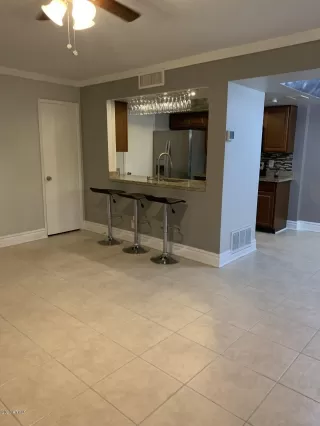 Photo #6: 6102024 Listing 