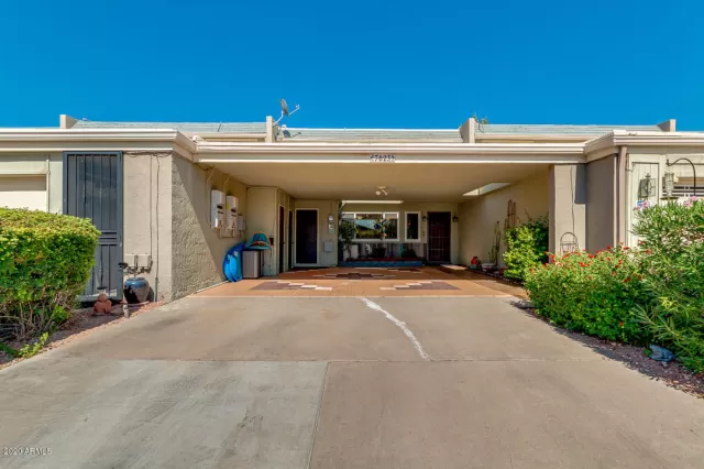 MLS: 6102124 Condo For Sale