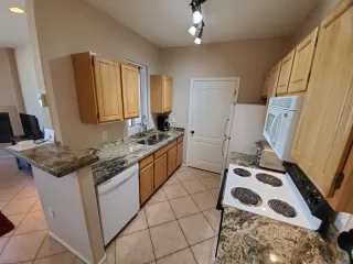 Photo #6: 6102144 Listing