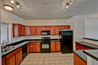 Photo #2: 6102160 Listing