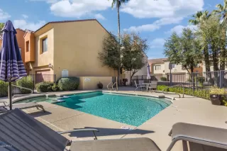 Photo #1: 6102190 Listing