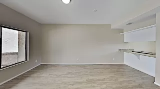 Photo #2: 6102380 Listing