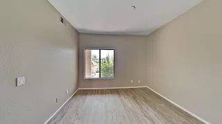 Photo #6: 6102380 Listing