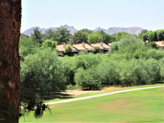 MLS: 6102458 Condo For Sale