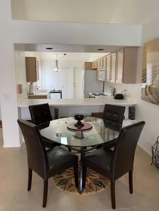 Photo #5: 6102549 Listing