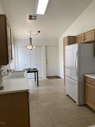 Photo #6: 6102549 Listing