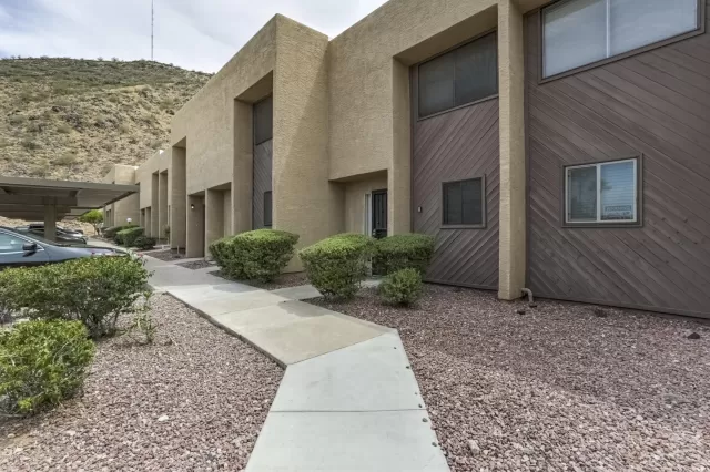 MLS: 6102848 Condo For Sale