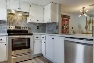 Photo #3: 6102848 Listing 