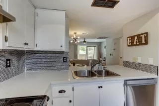 Photo #4: 6102848 Listing 