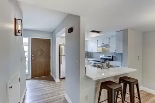 Photo #5: 6102848 Listing 