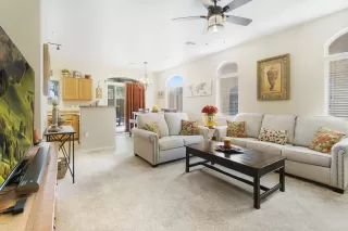 Photo #1: 6103023 Listing