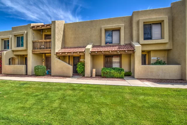 MLS: 6103087 Condo For Sale