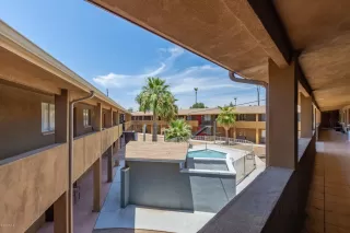 Photo #5: 6103090 Listing