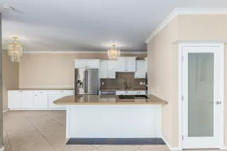 Photo #2: 6103097 Listing 