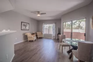 Photo #2: 6103288 Listing