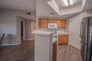 Photo #4: 6103288 Listing