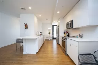 Photo #5: 6103626 Listing 