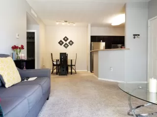 Photo #2: 6103702 Listing