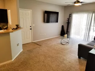 Photo #5: 6103702 Listing