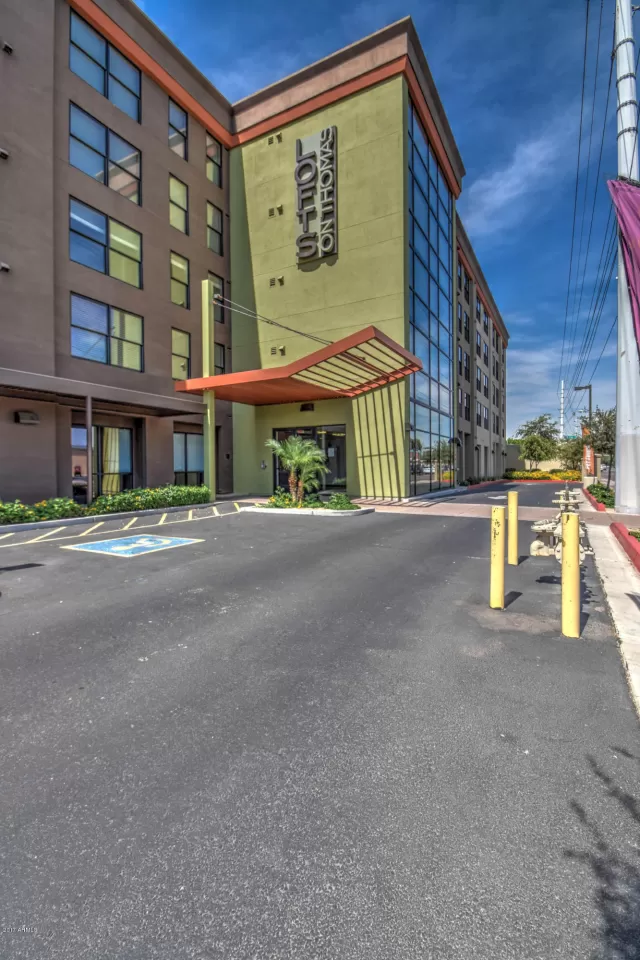 MLS: 6103764 Condo For Sale