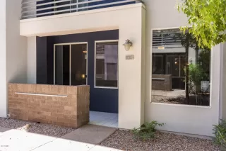 Photo #2: 6103888 Listing