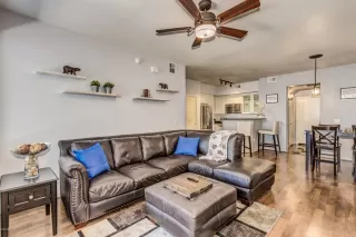 Photo #4: 6103888 Listing