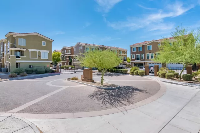 MLS: 6103957 Condo For Sale