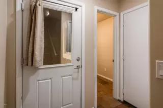 Photo #5: 6103957 Listing