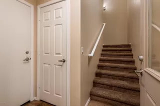 Photo #6: 6103957 Listing