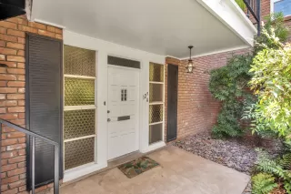 Photo #1: 6103959 Listing