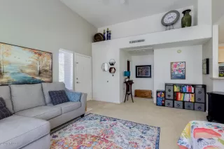 Photo #4: 6103968 Listing