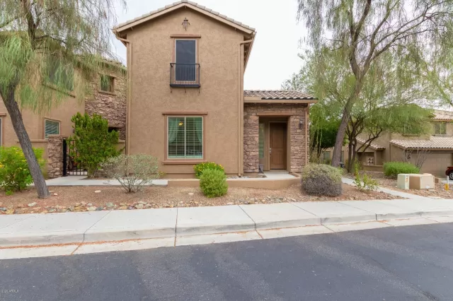 MLS: 6104251 Condo For Sale