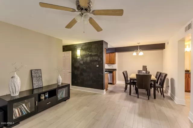 MLS: 6104295 Condo For Sale