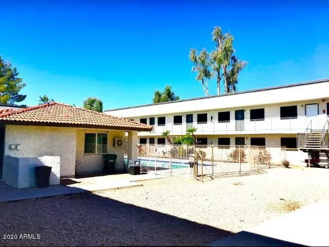 MLS: 6104299 Condo For Sale