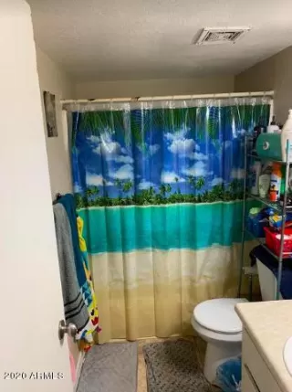 Photo #5: 6104299 Listing