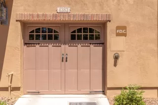 Photo #1: 6104302 Listing