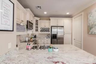 Photo #6: 6104302 Listing