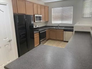 Photo #3: 6104316 Listing