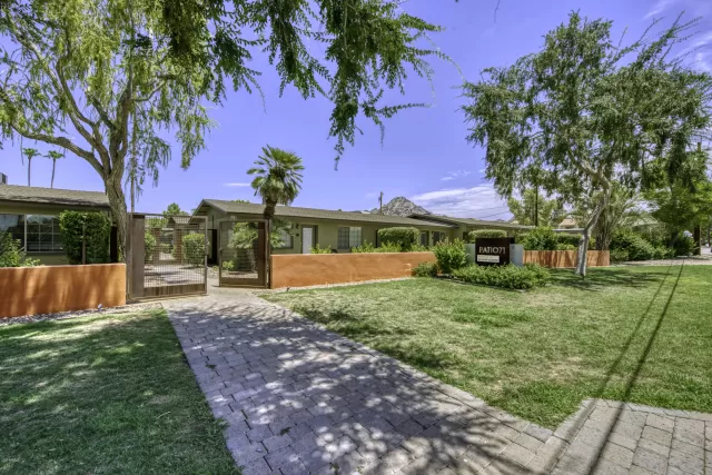 MLS: 6104362 Condo For Sale