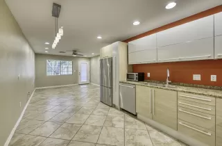 Photo #3: 6104362 Listing