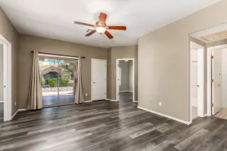 Photo #2: 6104670 Listing