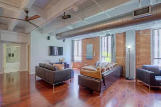 Photo #3: 6104711 Listing