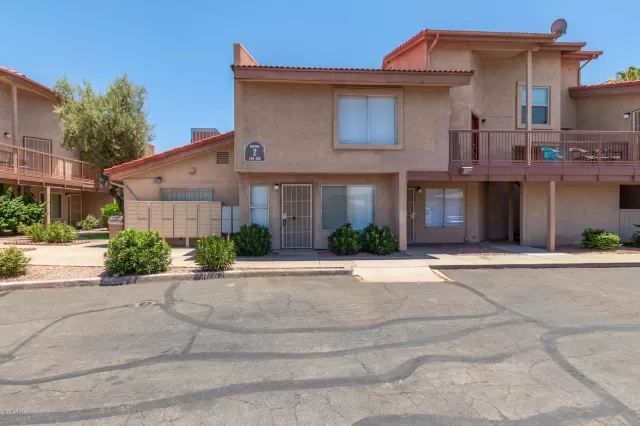 MLS: 6104721 Condo For Sale